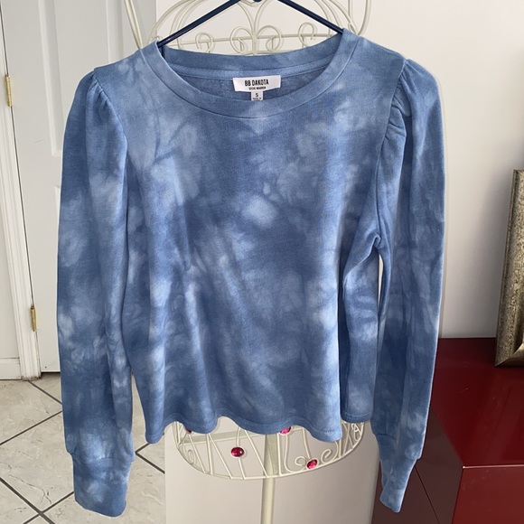 NWT! BB Dakota by Steve Madden Puff Shoulder Tie-Dye Sweatshirt - Picture 3 of 7